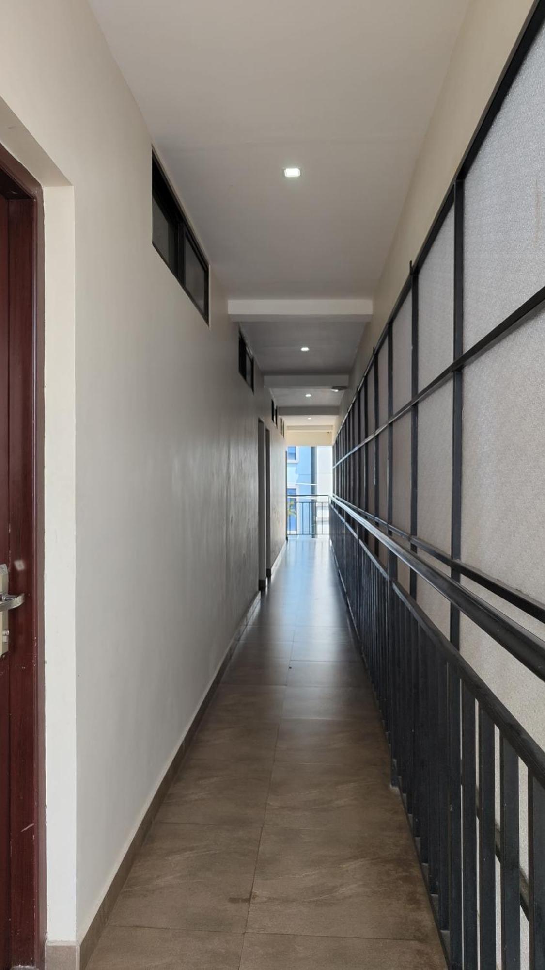 Masterkey Deluxe Rooms Kochi Exterior photo